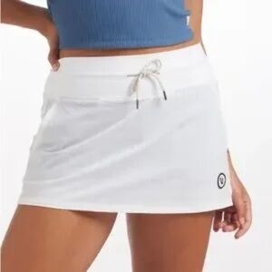 VUORI Seabreeze White Women's athletic tennis workout short Skirt